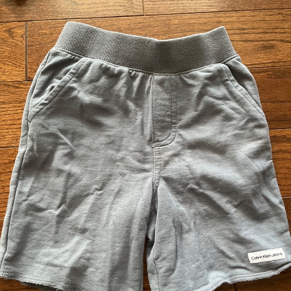 Calvin Klein Toddler Set - Picture 2 of 10